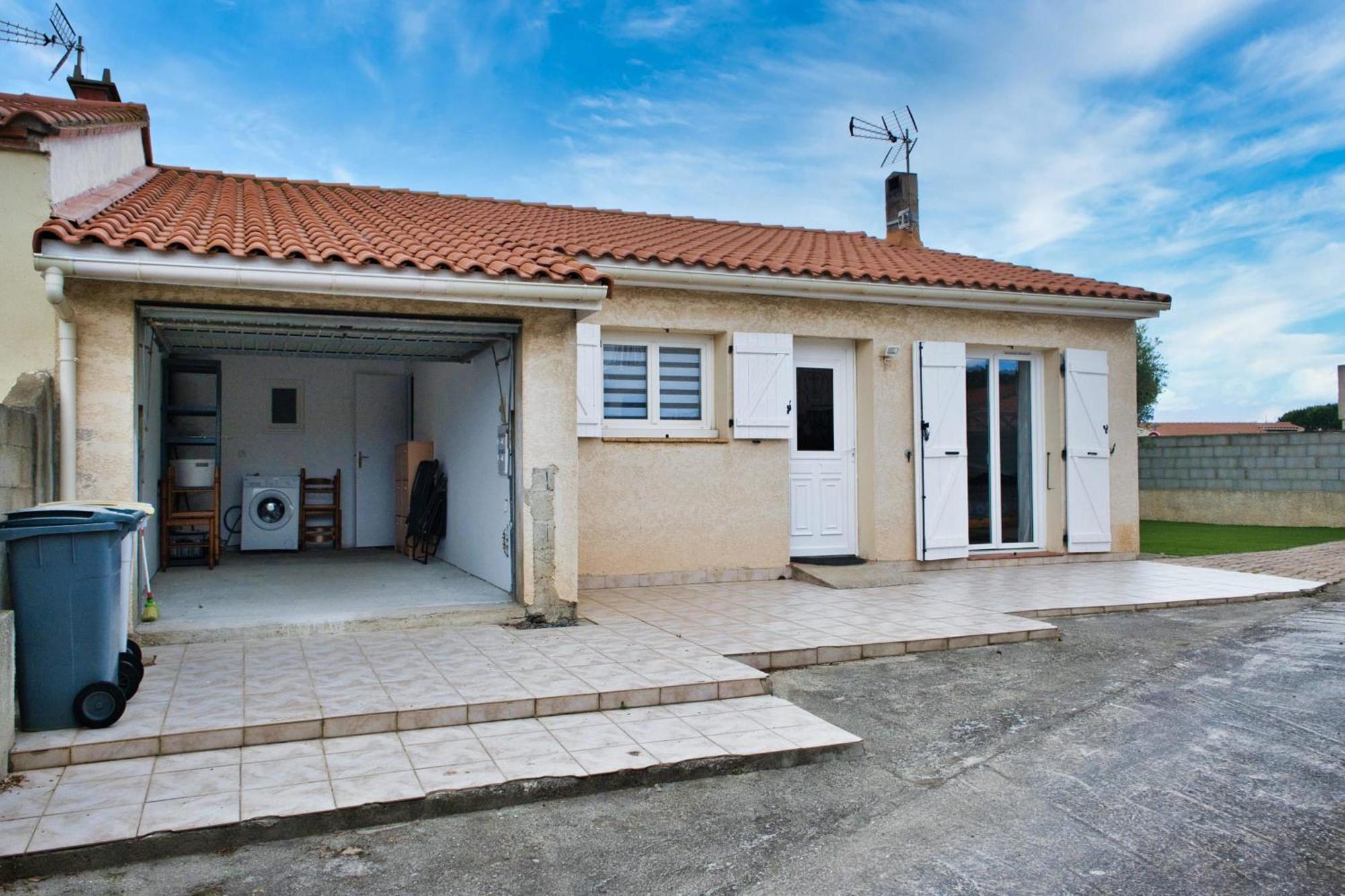 Family House With Garden Villa Saint-Hippolyte  Bagian luar foto